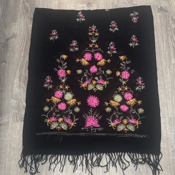 pashmina Accessories - Cashmere Pashmina Black Shawl with Floral Embroidery